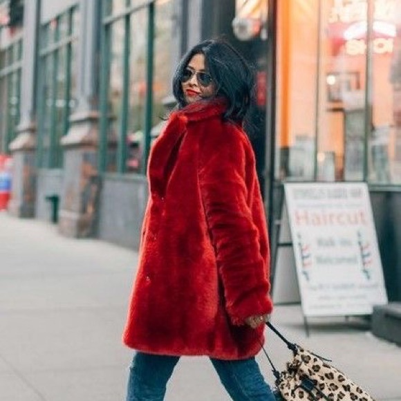 Candace Orig. Red Faux Fur Coat LG - Picture 3 of 10